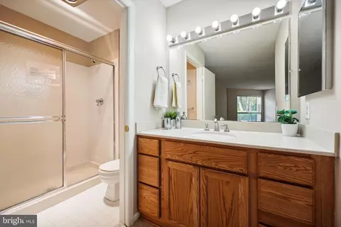 Bath - 14905 Pennfield Cir #2D, Silver Spring, MD 20906 photo 2 of 3