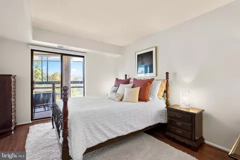 15107 Interlachen Dr #818, Silver Spring, MD 20906 photo 25