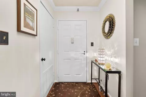 15107 Interlachen Dr #818, Silver Spring, MD 20906 photo 7
