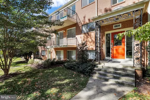 10644 Weymouth St #101, Bethesda, MD 20814