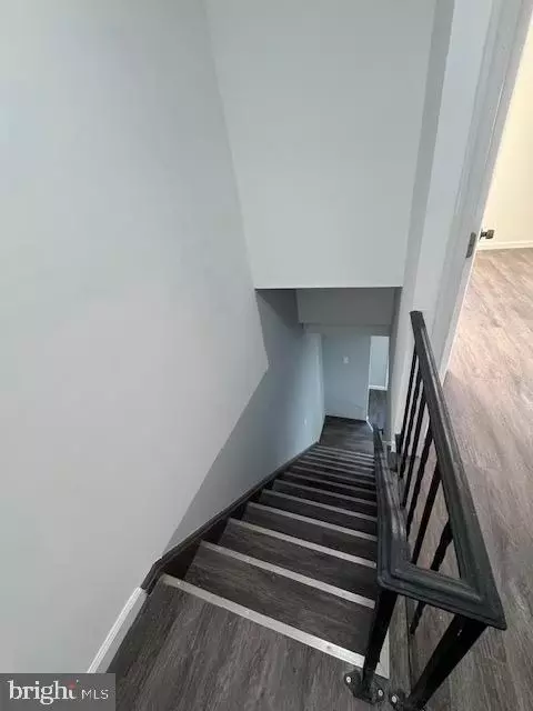 Entry Way - 8811 Arliss St, Silver Spring, MD 20901 photo 11 of 15