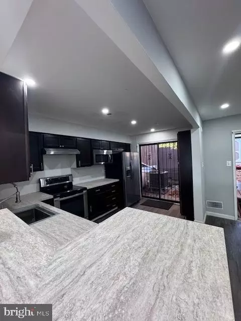 Kitchen - 8811 Arliss St, Silver Spring, MD 20901 photo 4 of 4