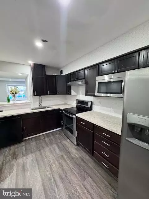 Kitchen - 8811 Arliss St, Silver Spring, MD 20901 photo 2 of 4