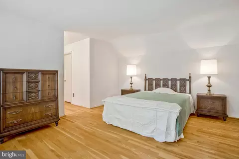 Bedroom - 14405 Cantrell Rd, Silver Spring, MD 20905 photo 9 of 10