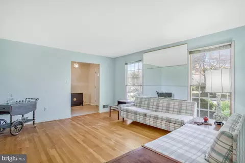 Living - 14405 Cantrell Rd, Silver Spring, MD 20905 photo 5 of 5