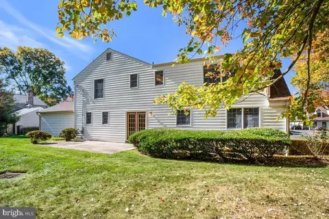 Exterior - 14405 Cantrell Rd, Silver Spring, MD 20905 photo 4 of 7