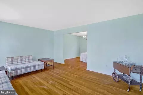 Living - 14405 Cantrell Rd, Silver Spring, MD 20905 photo 1 of 5