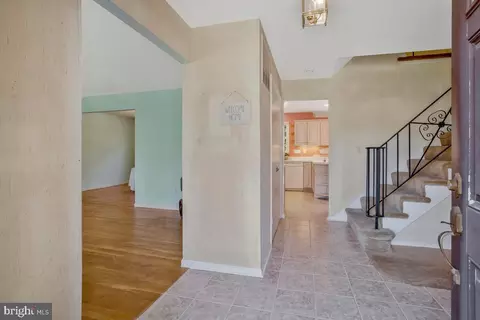Entry Way - 14405 Cantrell Rd, Silver Spring, MD 20905 photo 2 of 3
