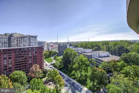 4620 N Park Ave #PH2/3E, Chevy Chase, MD 20815