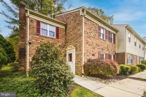754 Princeton Pl #1-754, Rockville, MD 20850