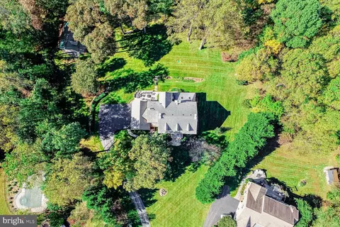 View/Area - 18924 Celebrity Ln, Sandy Spring, MD 20860 photo 1 of 3