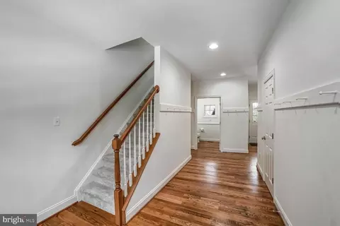 Entry Way - 18924 Celebrity Ln, Sandy Spring, MD 20860 photo 5 of 6