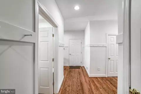 Entry Way - 18924 Celebrity Ln, Sandy Spring, MD 20860 photo 4 of 6