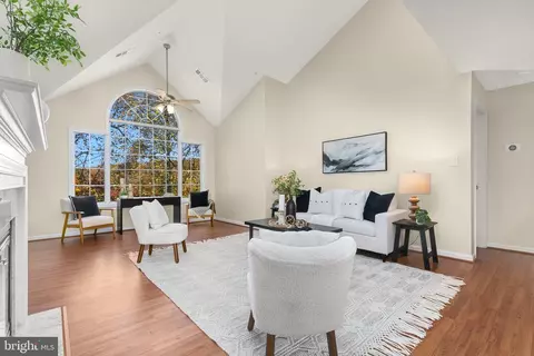 20404 Shore Harbour Dr #3M, Germantown, MD 20874