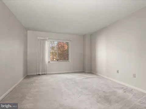 Living - 14809 Pennfield Cir #206, Silver Spring, MD 20906 photo 8 of 9