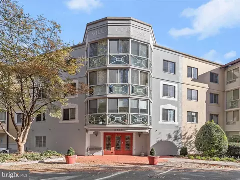 14809 Pennfield Cir #206, Silver Spring, MD 20906