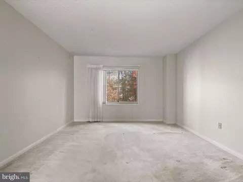 Living - 14809 Pennfield Cir #206, Silver Spring, MD 20906 photo 7 of 9