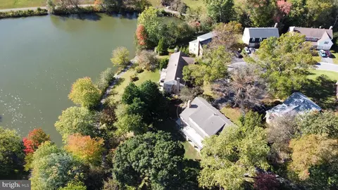9853 Canal Rd, Gaithersburg, MD 20886
