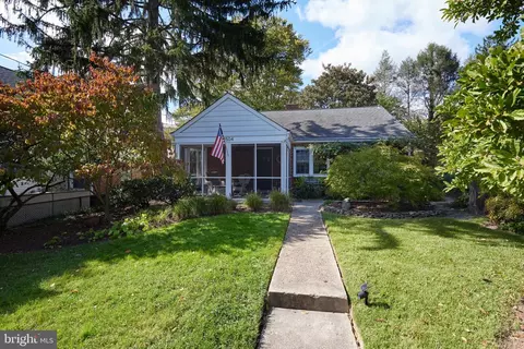 9504 Caroline Ave, Silver Spring, MD 20901 photo 2