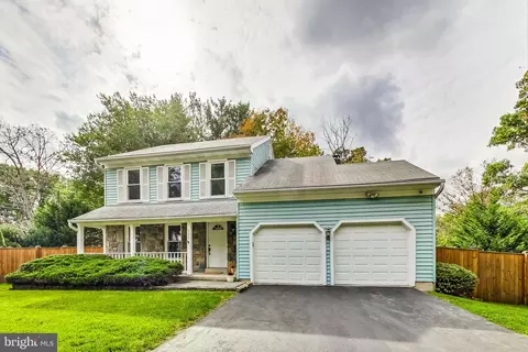 211 E Deer Park Dr, Gaithersburg, MD 20877 photo 2