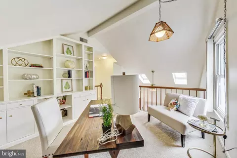 211 E Deer Park Dr, Gaithersburg, MD 20877 photo 19