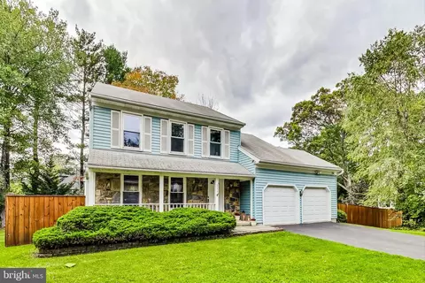 211 E Deer Park Dr, Gaithersburg, MD 20877