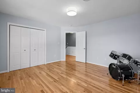 1117 Cresthaven Dr, Silver Spring, MD 20903 photo 32