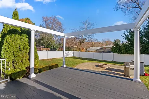 1117 Cresthaven Dr, Silver Spring, MD 20903 photo 42