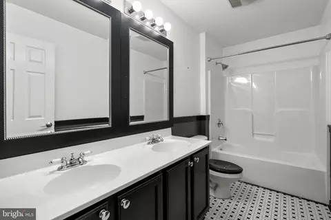 1117 Cresthaven Dr, Silver Spring, MD 20903 photo 30
