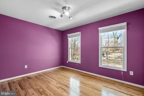 1117 Cresthaven Dr, Silver Spring, MD 20903 photo 27