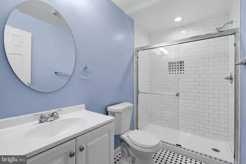 1117 Cresthaven Dr, Silver Spring, MD 20903 photo 41