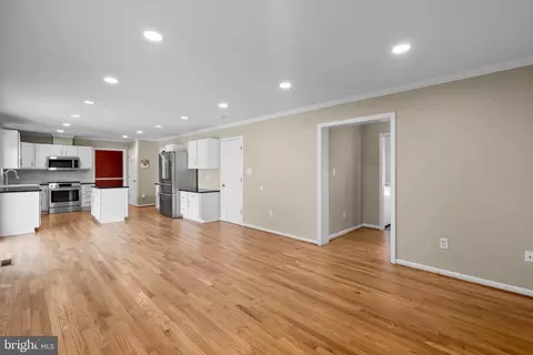 1117 Cresthaven Dr, Silver Spring, MD 20903 photo 17