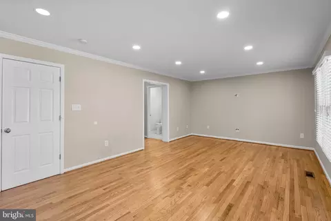 1117 Cresthaven Dr, Silver Spring, MD 20903 photo 15