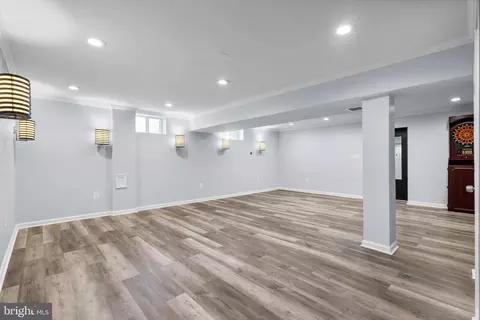 1117 Cresthaven Dr, Silver Spring, MD 20903 photo 39