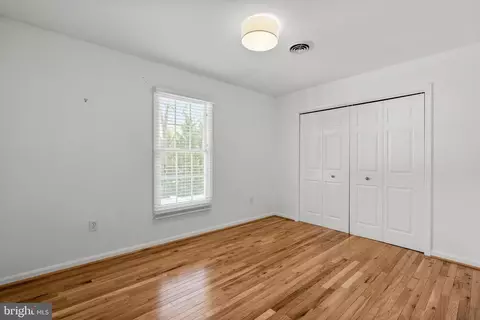1117 Cresthaven Dr, Silver Spring, MD 20903 photo 33
