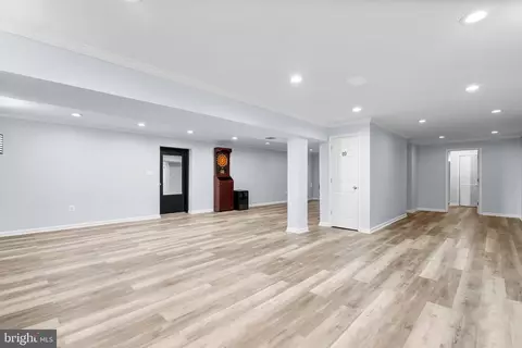 1117 Cresthaven Dr, Silver Spring, MD 20903 photo 38
