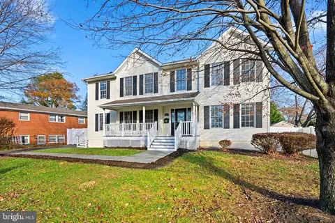 1117 Cresthaven Dr, Silver Spring, MD 20903 photo 2