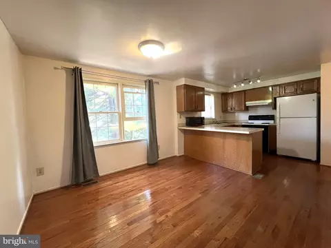 13223 Black Walnut Ct, Silver Spring, MD 20906 photo 7