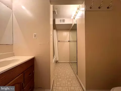 13223 Black Walnut Ct, Silver Spring, MD 20906 photo 17