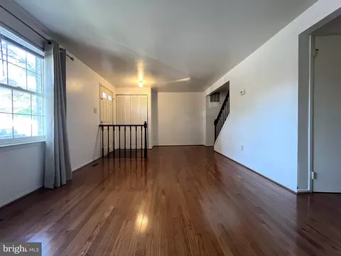 13223 Black Walnut Ct, Silver Spring, MD 20906 photo 4