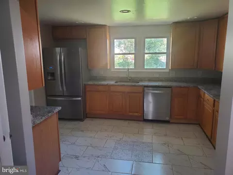 2623 Newton St, Silver Spring, MD 20902 photo 4