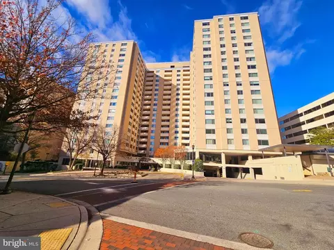 4601 N Park Ave #1701, Chevy Chase, MD 20815