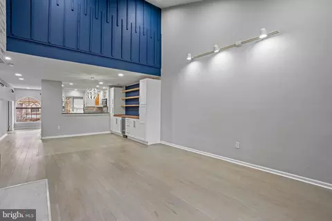 10835 Luxberry #29, North Bethesda, MD 20852