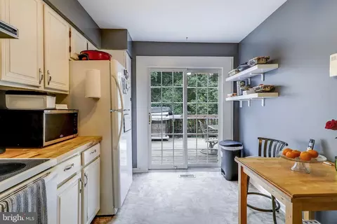 Kitchen - 3021 Mozart Dr, Silver Spring, MD 20904 photo 4 of 4