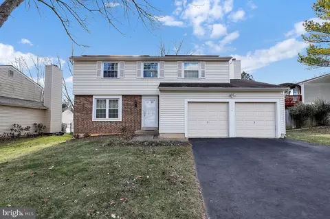 17420 Amity Dr, Gaithersburg, MD 20877