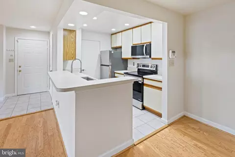Kitchen - 13601 Sir Thomas Way #2 C 34, Silver Spring, MD 20904 photo 2 of 4