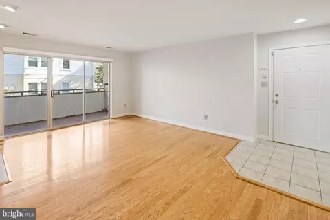 Living - 13601 Sir Thomas Way #2 C 34, Silver Spring, MD 20904 photo 4 of 5