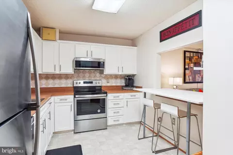 15107 Interlachen Dr #2-209, Silver Spring, MD 20906 photo 5