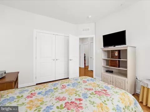Bedroom - 1027 Mutual Pl, Sandy Spring, MD 20860 photo 3 of 6