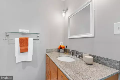 1707 White Oak Dr, Silver Spring, MD 20910 photo 23